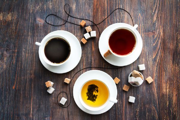 コーヒー、紅茶、緑茶に含まれるカフェイン量を比較